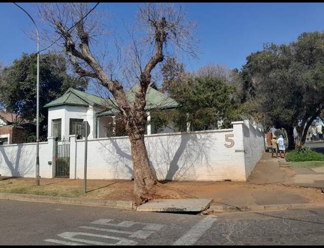 3 BEDROOM HOUSE FOR SALE IN TROYEVILLE